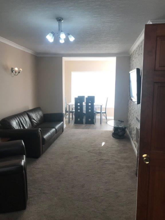 mount drive urmston (2)